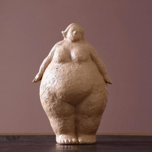 Statue artistique femme nue en argile