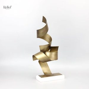 Art abstrait en métal doré, design moderne pour décoration