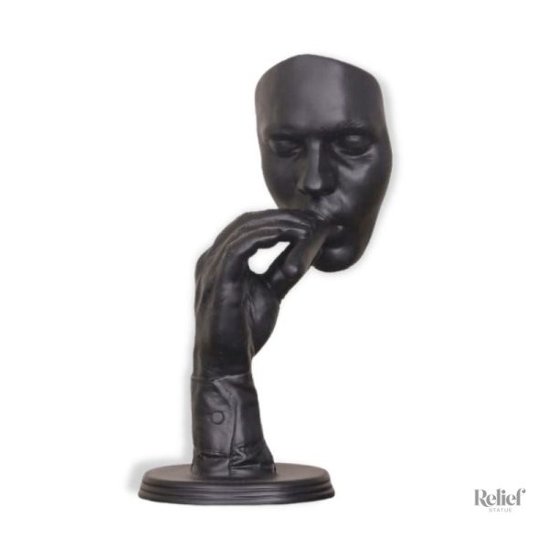 Statue d'homme séduisant, cigare à la main