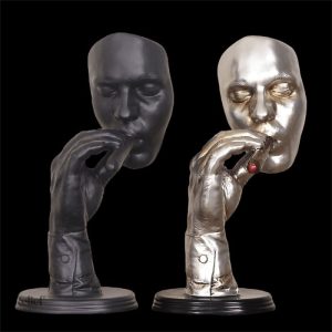 Sculpture rétro d'un homme avec cigare, style vintage