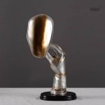 Art statuaire homme, accent rétro avec cigare