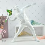 Sculpture moderne inspirée de Banksy