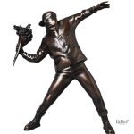 Art actuel : Banksy Flower Bomber