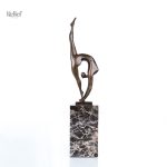 Sculpture bronze, danseuse captivante et expressive
