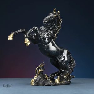 Cheval cabré en laiton 27 cm, décoration élégante