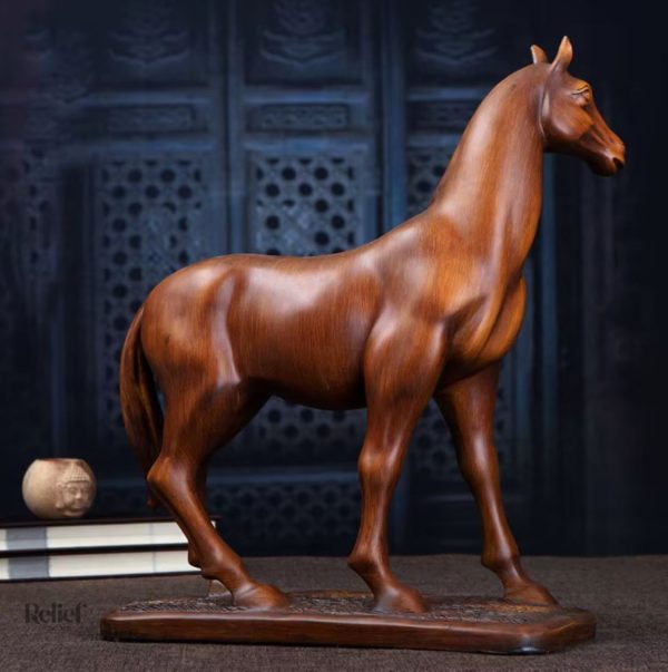 Cheval décoratif en résine, style bois naturel