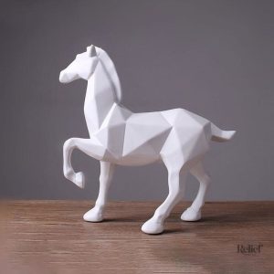 Objet décoratif en origami représentant un majestueux cheval