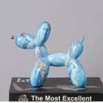Sculpture contemporaine de chien en ballon