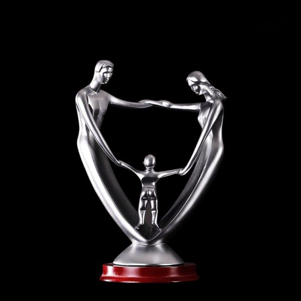 Sculpture représentant l'amour et l'unité familiale