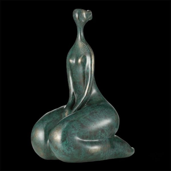 Statue féminine design, 30 cm, âme artistique
