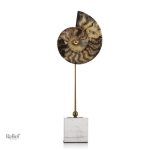 Sculpture moderne escargot, design artistique unique