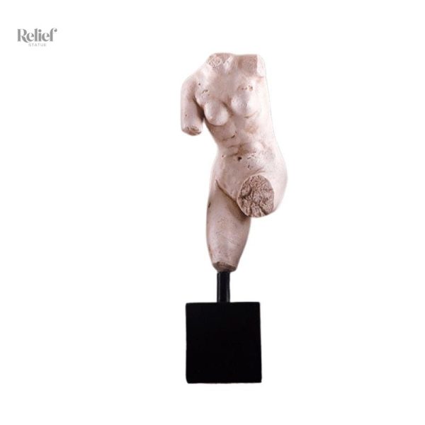 Statue contemporaine de femme, design épuré et stylisé