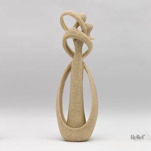 Sculpture moderne de couple, design artistique et élégant