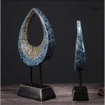 Design contemporain de sculpture en goutte