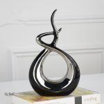 Art abstrait : statue en or
