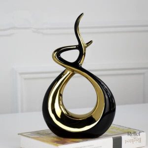 Design sculptural abstrait doré