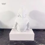 Statue moderne élégante en taille imposante