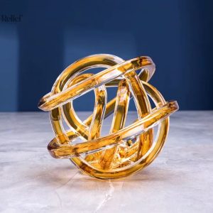 Sculpture en verre torsadée ambre 16 cm
