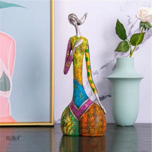 Sculpture féminine décorative en trois tailles