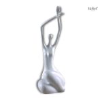 Statue Femme Ronde Assise 34 cm en style nu