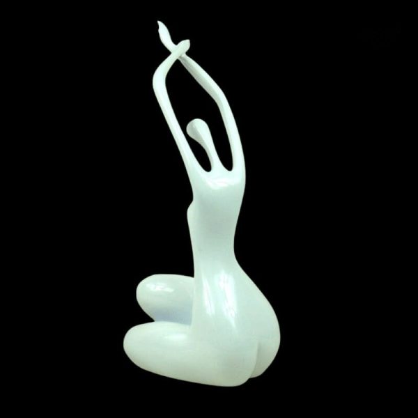 Œuvre d'art femme assise, sculpture moderne ronde