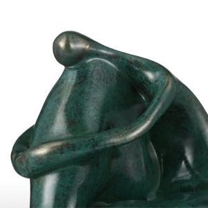 Artisanat moderne : statue femme ronde de 26 cm