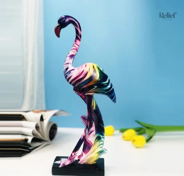 Flamant rose en statue, produit décoratif