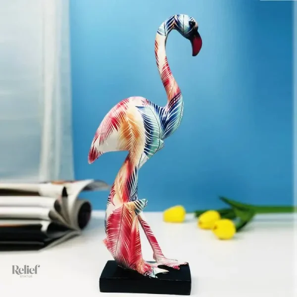 Détail de la sculpture de flamant rose