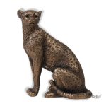 Statue panthère en sculpture guépard élégante