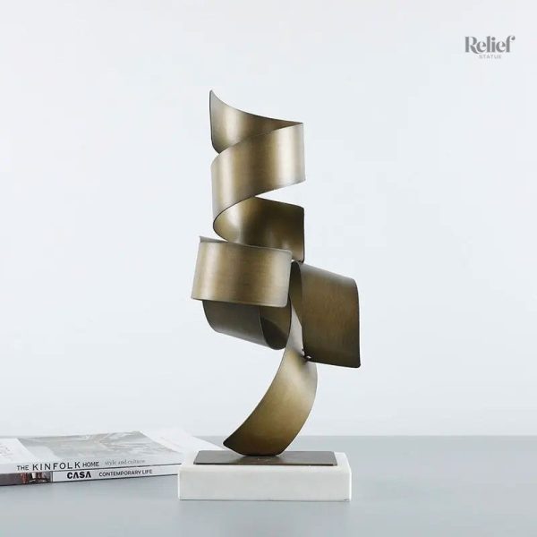 Sculpture métallique design pour salon ou bureau