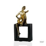 Statue Femme Musicienne Design 20 cm