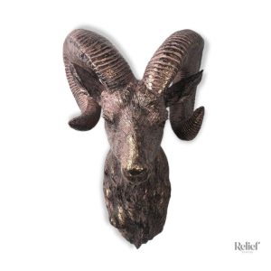 Sculpture murale de mouflon décoratif en bois