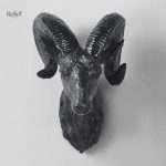 Sculpture murale animale : mouflon en relief