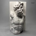 Sculpture murale homme grec 13 cm en décoration intérieure