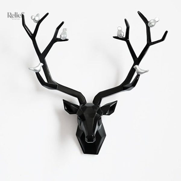 Sculpture moderne de cerf pour embellir votre espace
