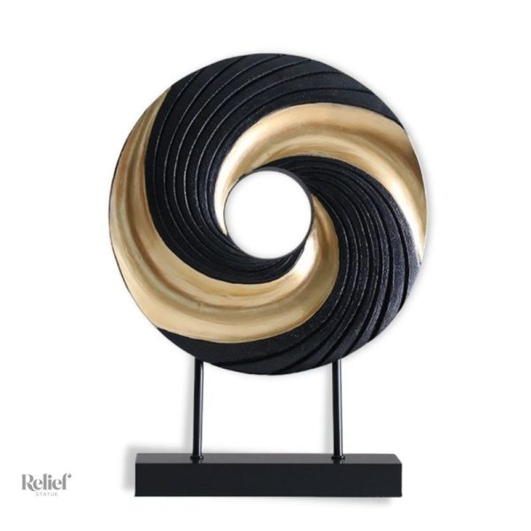 sculpture-noire-design-1 Sculpture moderne noire en forme d'anneau design