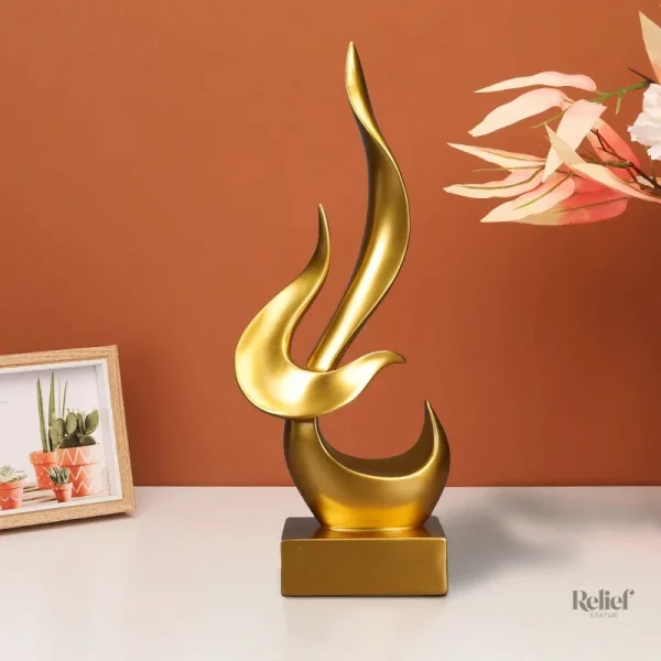 Oiseau stylisé en sculpture décorative