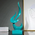 Oiseau en sculpture, design épuré et moderne