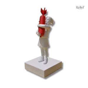 Sculpture contemporaine Bomb Love inspirée par Banksy