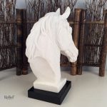 Sculpture contemporaine de cheval, design unique et stylisé