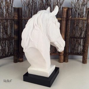 Sculpture contemporaine de cheval, design unique et stylisé