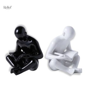Sculpture moderne en tant que serre-livre design