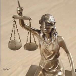 Serre-livres en bronze représentant la Justice