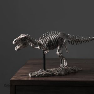Squelette de dinosaure en décoration artistique contemporaine