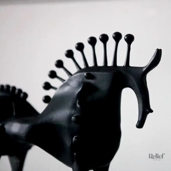 Art abstrait en métal représentant un cheval, 22 cm