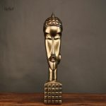 Sculpture en bronze représentant l'art africain