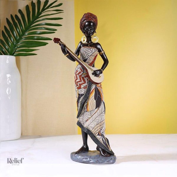 Sculpture africaine de femme, 31 cm de hauteur