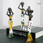 Trio de statues africaines en résine artisanale
