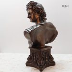 Apollon, œuvre d'art en bronze, inspirée de la mythologie grecque