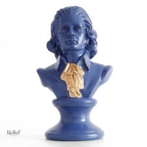 Buste de Mozart, figuration élégante en sculpture